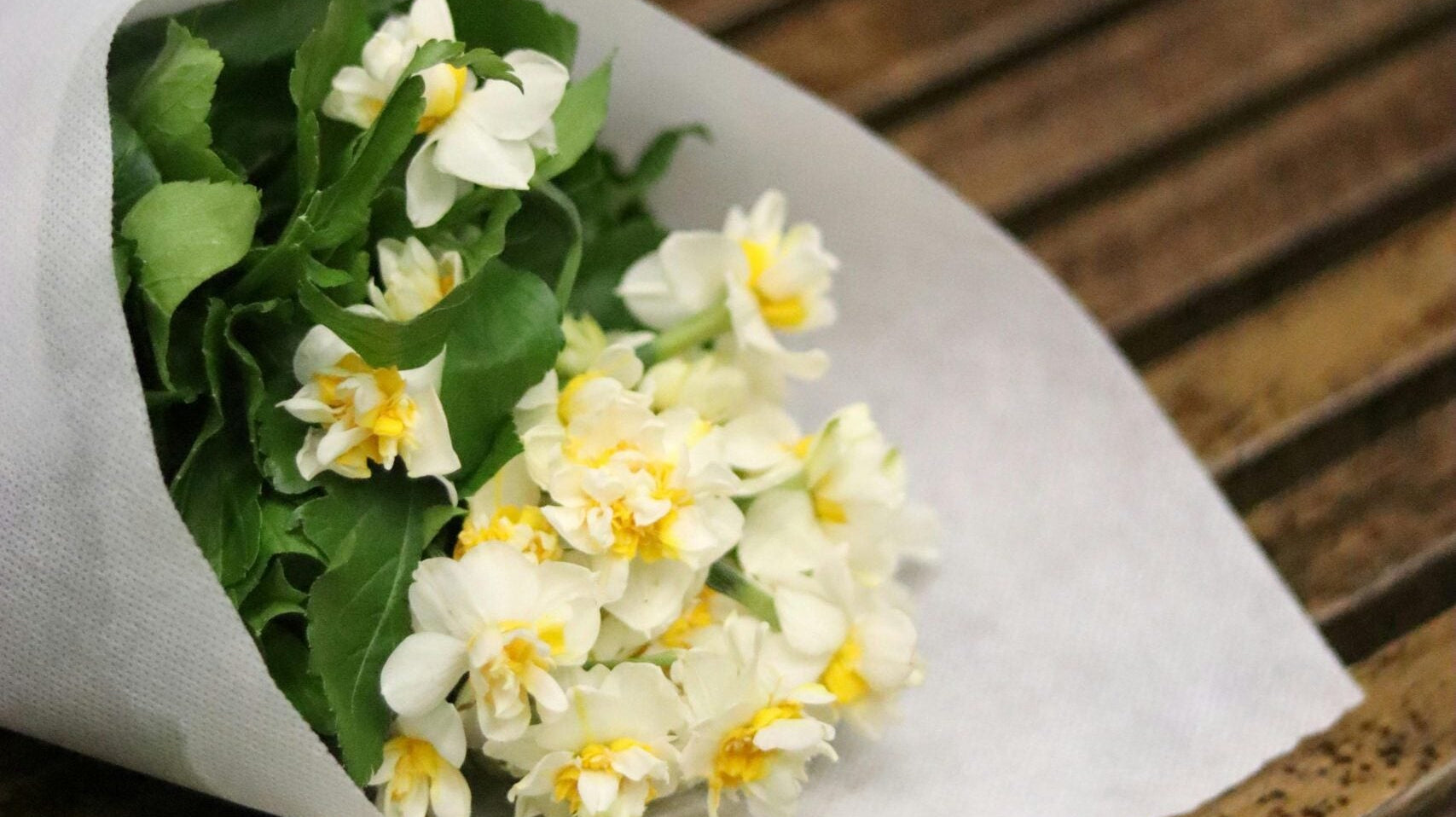 Why White Flowers are Perfect for Summer