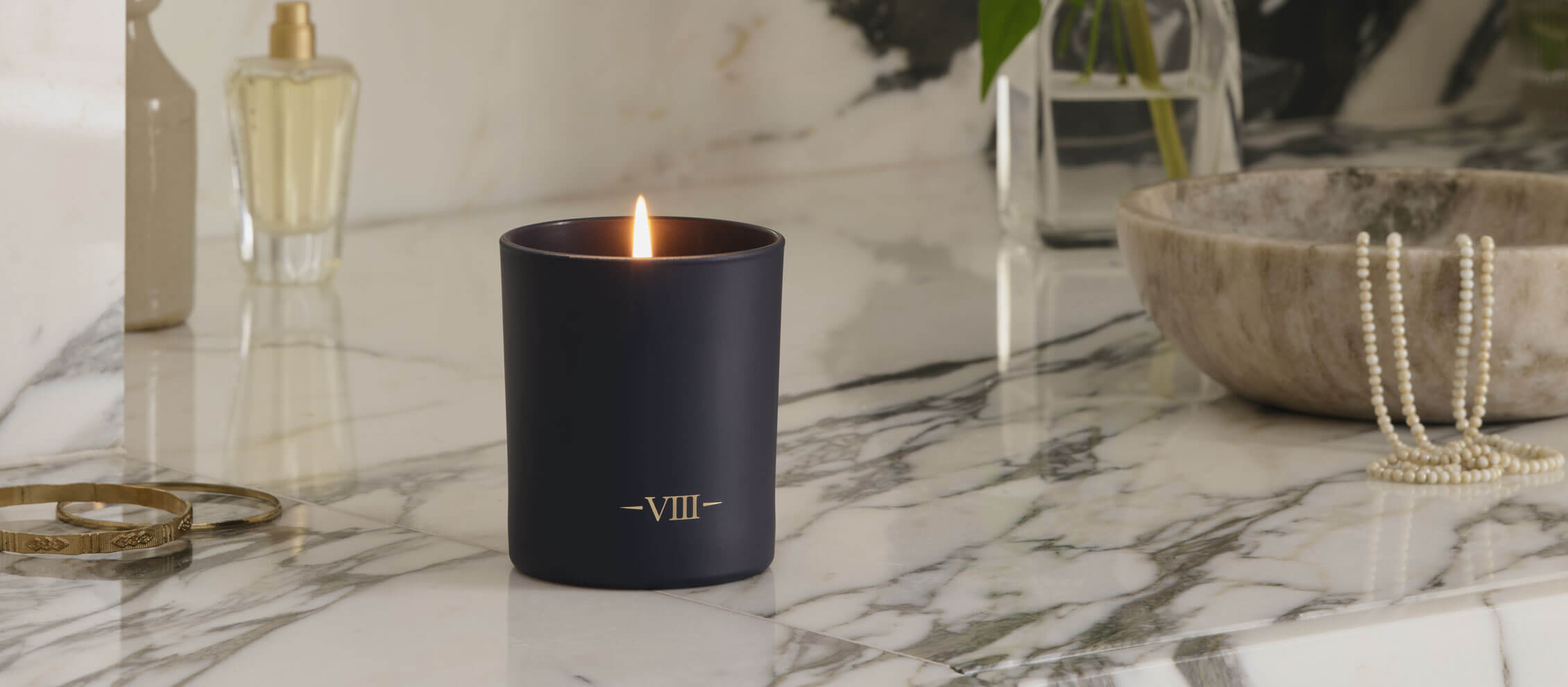 Charles Farris Elizabeth scented candle in orange blossom, jasmine and mulberry