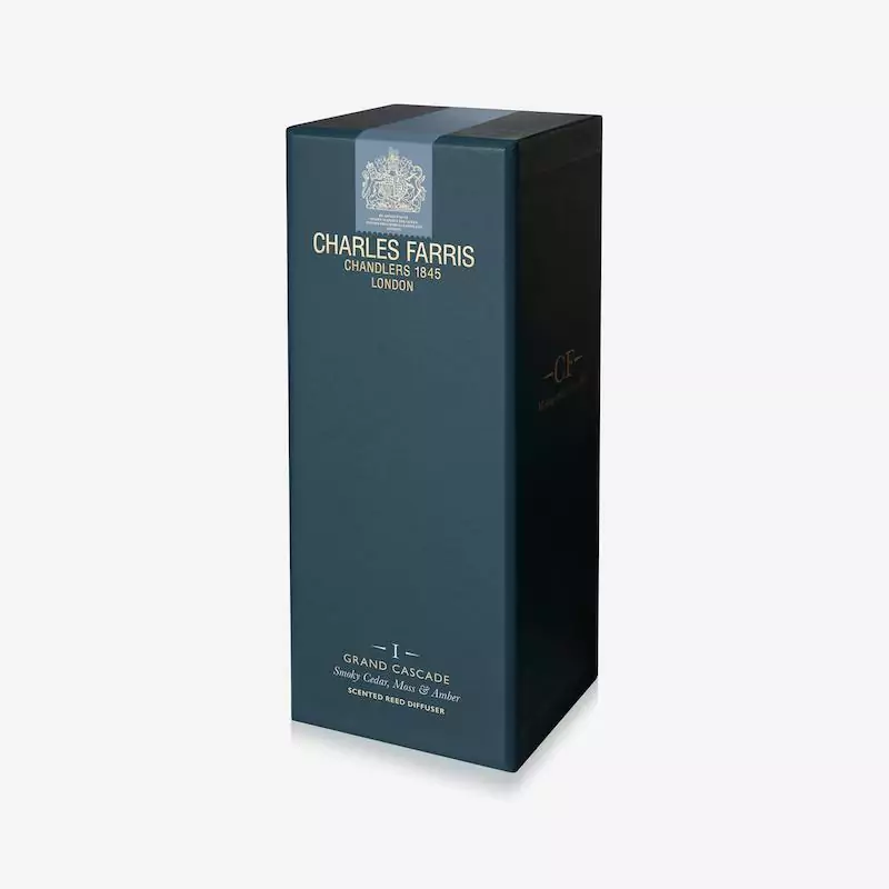 grand cascade pillar candle